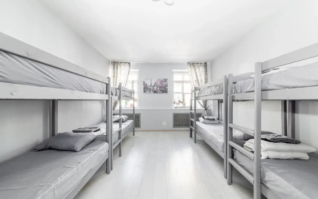 Меблированные комнаты Монохром