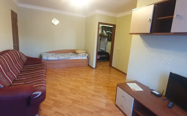 Ul. Komunny 3 Apartments