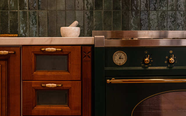 Апартаменты 170 кв. м. с 3 спальнями гостиной и красивым видом