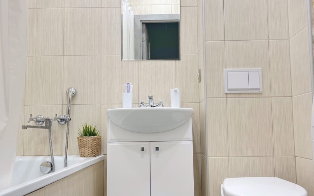 Апартаменты двухкомнатные White Sea Aparts в центре города