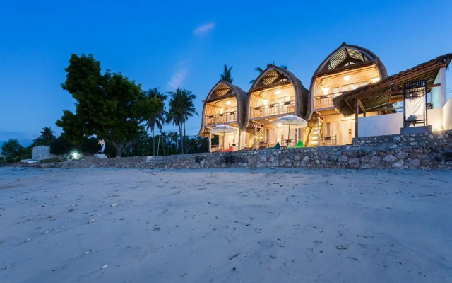 Курортный отель The Dewi Premier