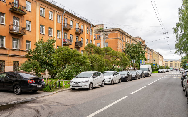 Ryadom S Baltijskim Vokzalom Apartments