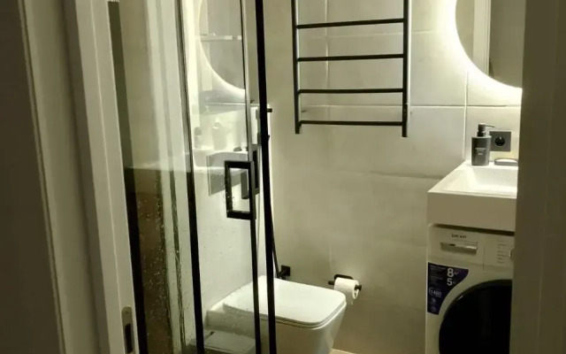 S Dizaynerskim Remontom I Vidom Na More Flat