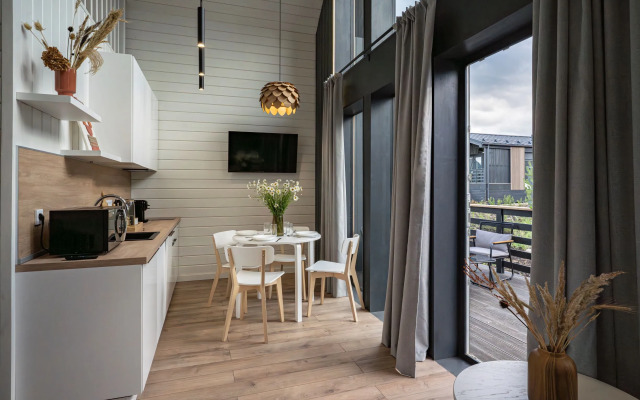 Отель Русские сезоны Эмбиент парк