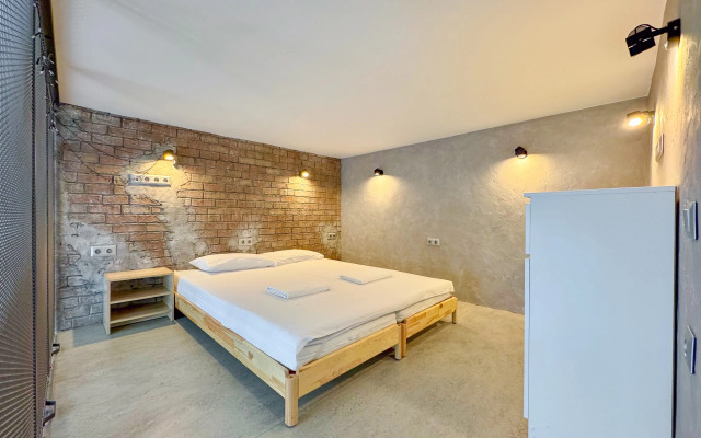 Dvukhurovnevy Loft Pgt Sirius 45kv Apartments