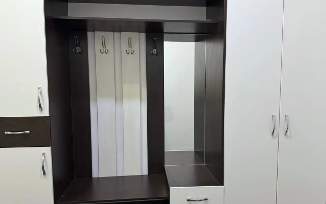 Uyutnye Apartamenty Kievskaya, 190 Flat