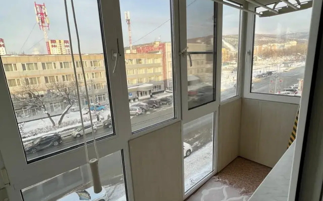 2-Kom Sakhalinskaya 19-12 Flat