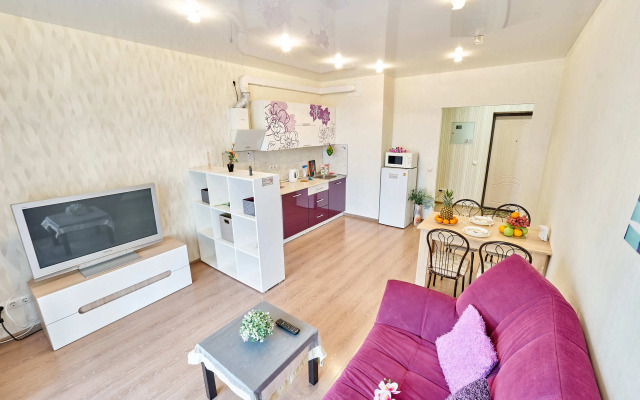 Evrodvushka na 5 chelovek v ZHK Solnechnyj gorod po adresu Nikolaya Ostrovskogo 93/v Flat