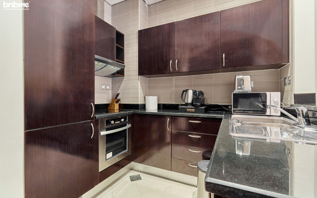 Bnbmehomes, Pvt Terrace 1 BR in Palm Jumeirah G09 Apartments