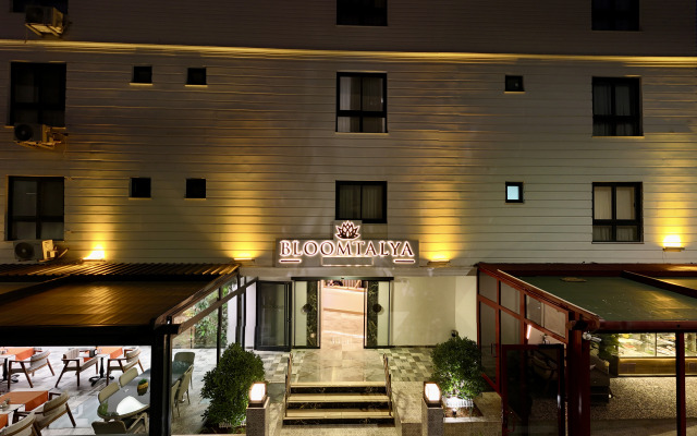 BLOOMTALYA Hotel