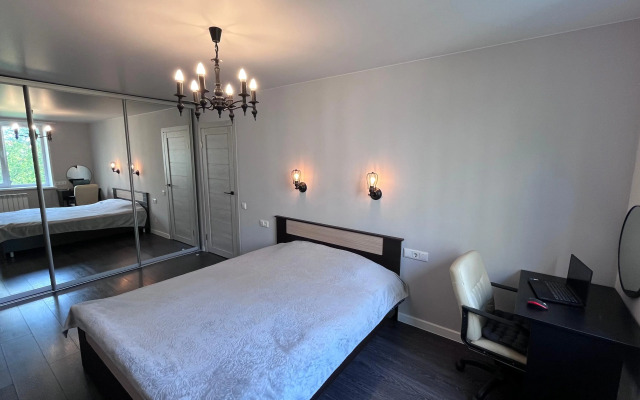 Yevrodvushka Ryadom S Tsentrom Flat