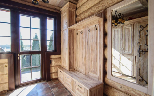 Частный дом Хмелевка ВИП на берегу озера