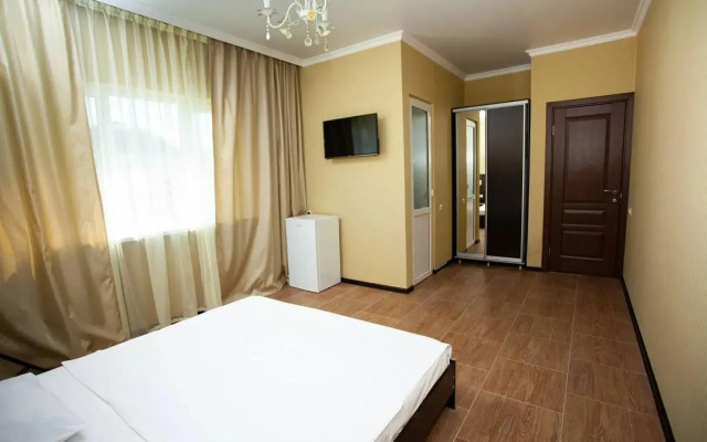 Bronau Asya Guest house