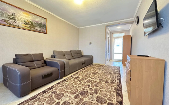 Na Revolyutsionnoy 31a Guest house