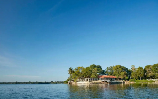 EKHO Lake House - From Colonial Bungalow to Royal Retreat