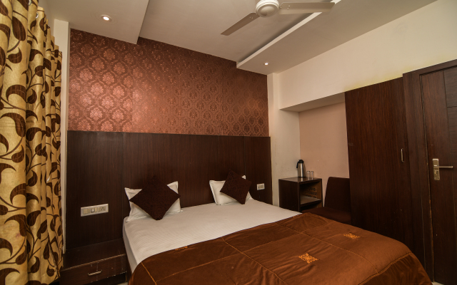 Shreeram Hotel