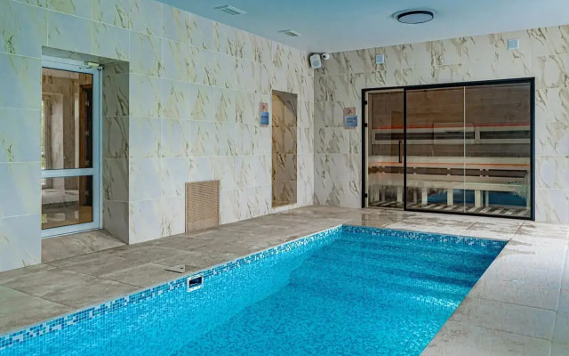 Russian Seasons Selo Vyatskoe SPA Hotel 5*