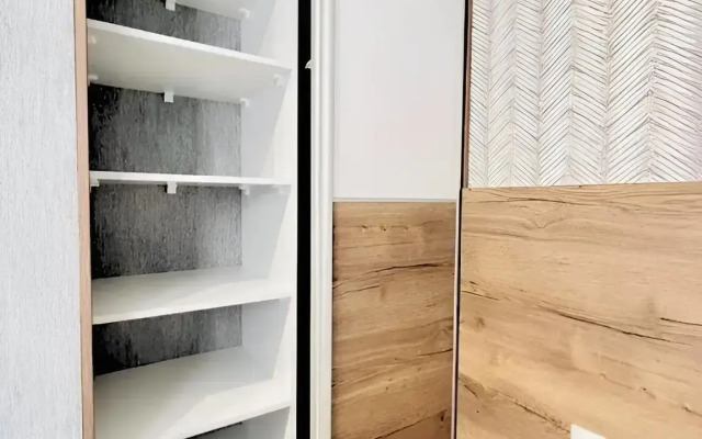 Yevrodvushka v Nizhneimeretinskoj Bukhte Flat