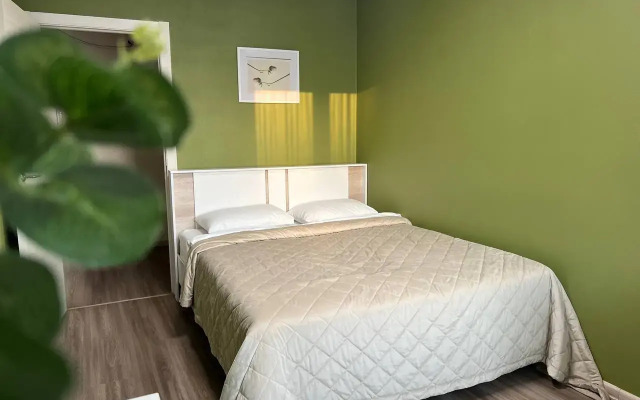 Uyutnaya Kvartira S Balkonom Pyadom S Kadom Flat