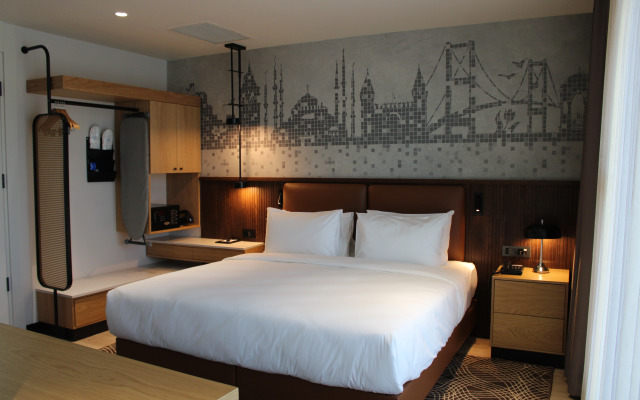 Tryp by Wyndham Istanbul Beyoglu