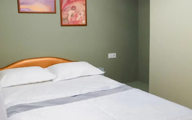 Отель Новая