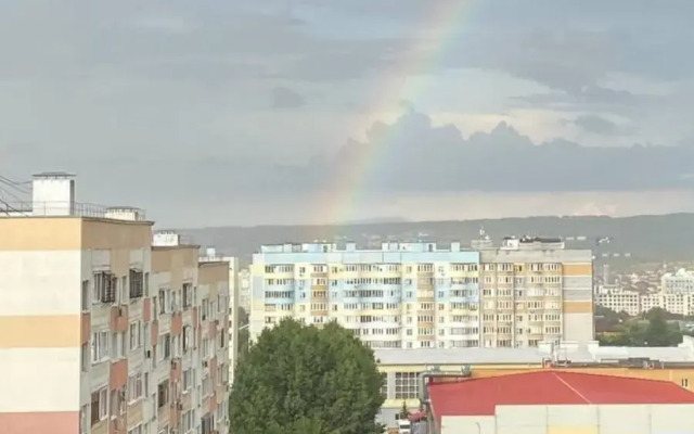 Uyutnaya Prostornaya s Potryasayuschim Vidom Flat