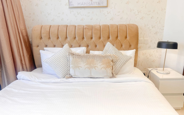 Апартаменты Cosmos Living Luxurious Suite Near Dubai Marina