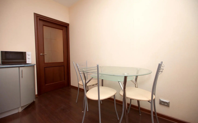 Апартаменты Красивая двухкомнатная на Чонгарском бульваре