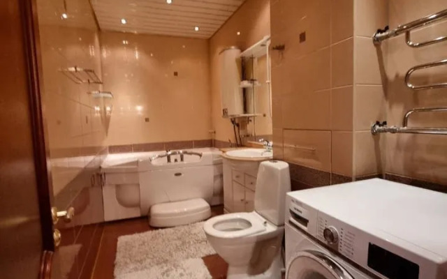 Na Ul. Staronikitskaya 105A Flat