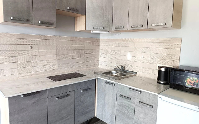 Prostornaya S Otdelnym Vkhodom Flat
