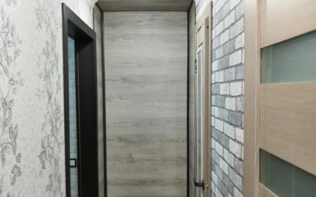 Квартира двухкомнатная с балконом в Октябрьском районе