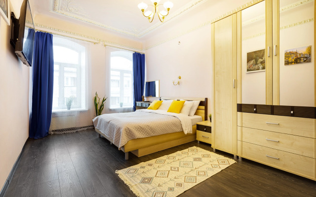 Квартира RentalSPb 3ккв на 7й Cоветской 40