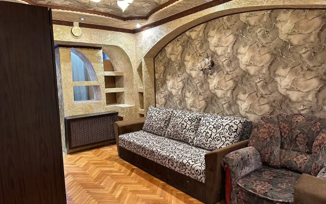 Dvukhkomnatnaya Na M Kurskaya Flat