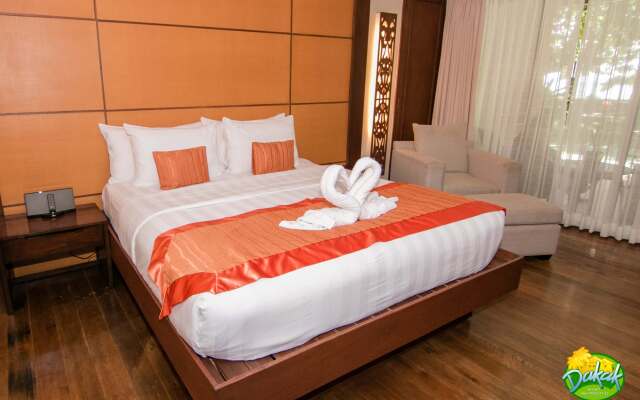 Dakak Park And Beach Resort Hotel