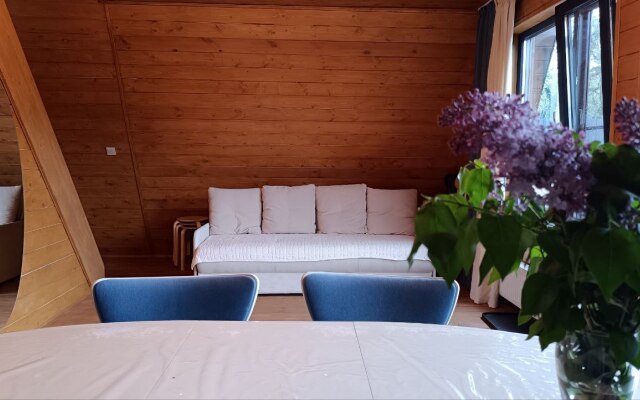 Tot Samy Dom Bungalow