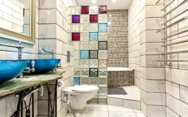 Апартаменты ApartMari Шикарные 4-комнатные апартаменты Лофт в центре