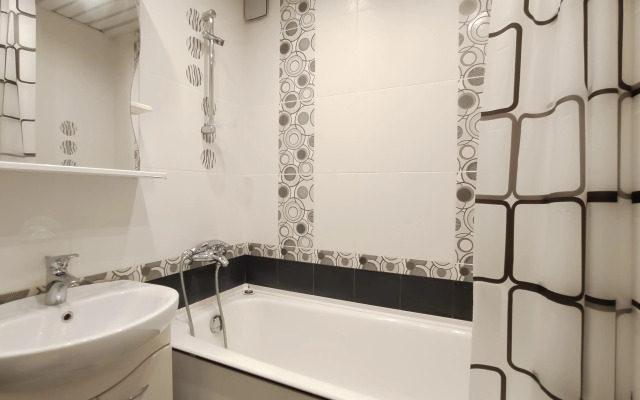 Квартира с Удобным Расположением в Шаговой Доступности от Метро Строгино