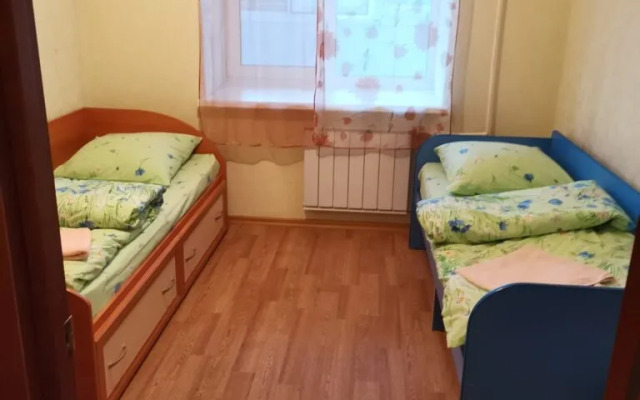 Апартаменты Трехкомнатные Sutki Vip на Ватутина 6