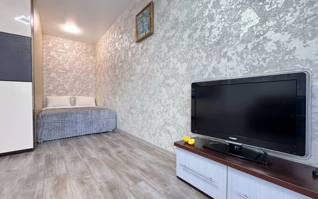 Uyutnaya Odnokomnatnaya s Panoramnym Balkonom Flat