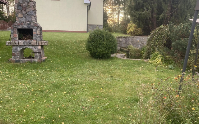 Частный дом Большой дом возле Светлогорска