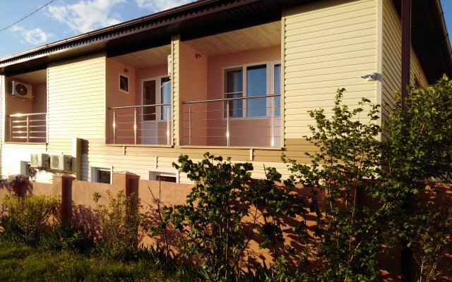 Guest House on Lugovaya 13