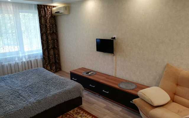 V Tikhom Meste Flat