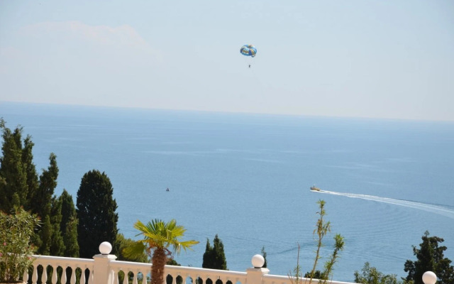 Aqua Life Guest House