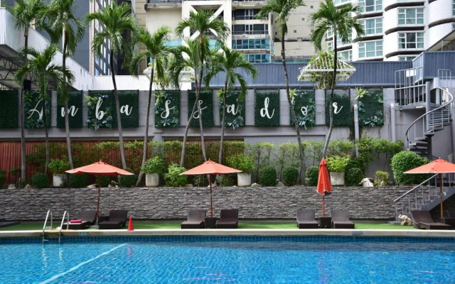 Отель Ambassador Bangkok Hotel