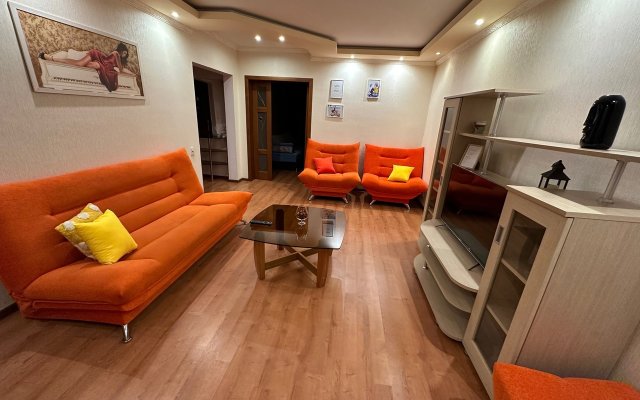 Cozy Two-room apartment on Stakhanova 40