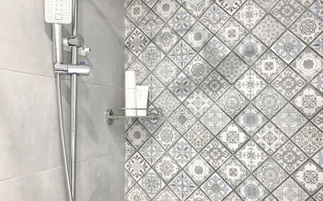 Апартаменты студия 30 кв.м. с двуспальным диваном и балконом 6 этаж