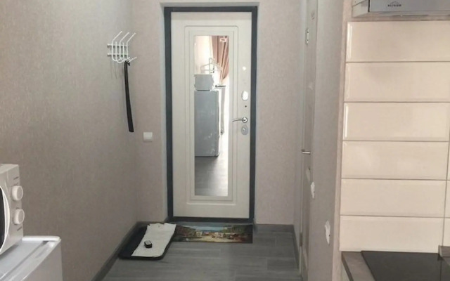 V Dolomanovskom Pereulke, 128 Flat