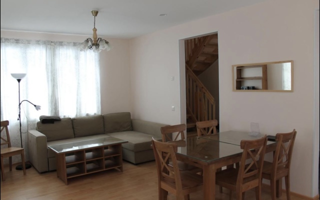 Kottedzh S Tremya Spalnyami Private House