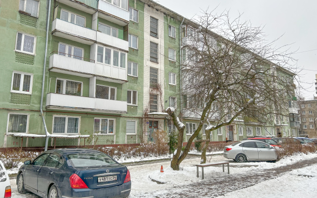 Na Stekolnoy 29 S Odnoy Spalney Flat