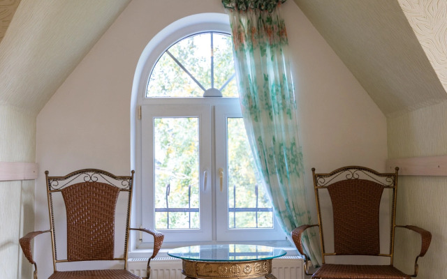 Grench Guest House